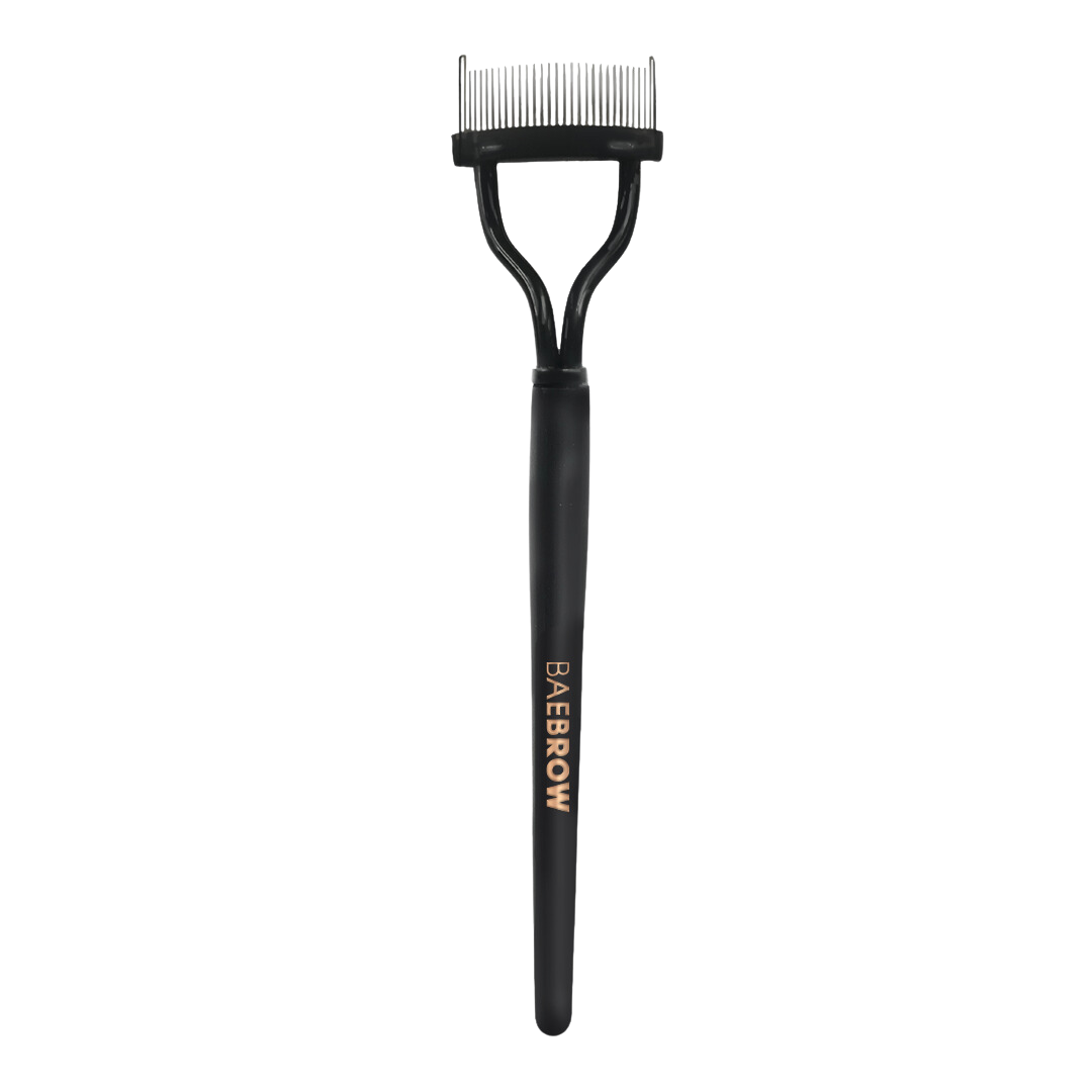 Experience Ideal lash definition with the BAEBROW Lash Separator - an innovative tool designed to glide effortlessly through your lashes, removing excess mascara and leaving them beautifully separated, clump-free, and defined.