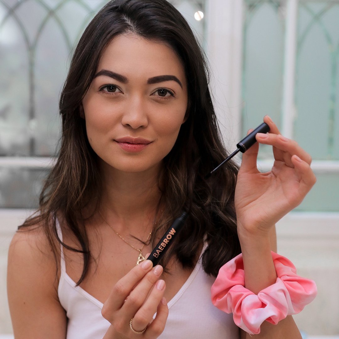 Instant tint for eyebrow tinting at home in black color gentle formula black tube