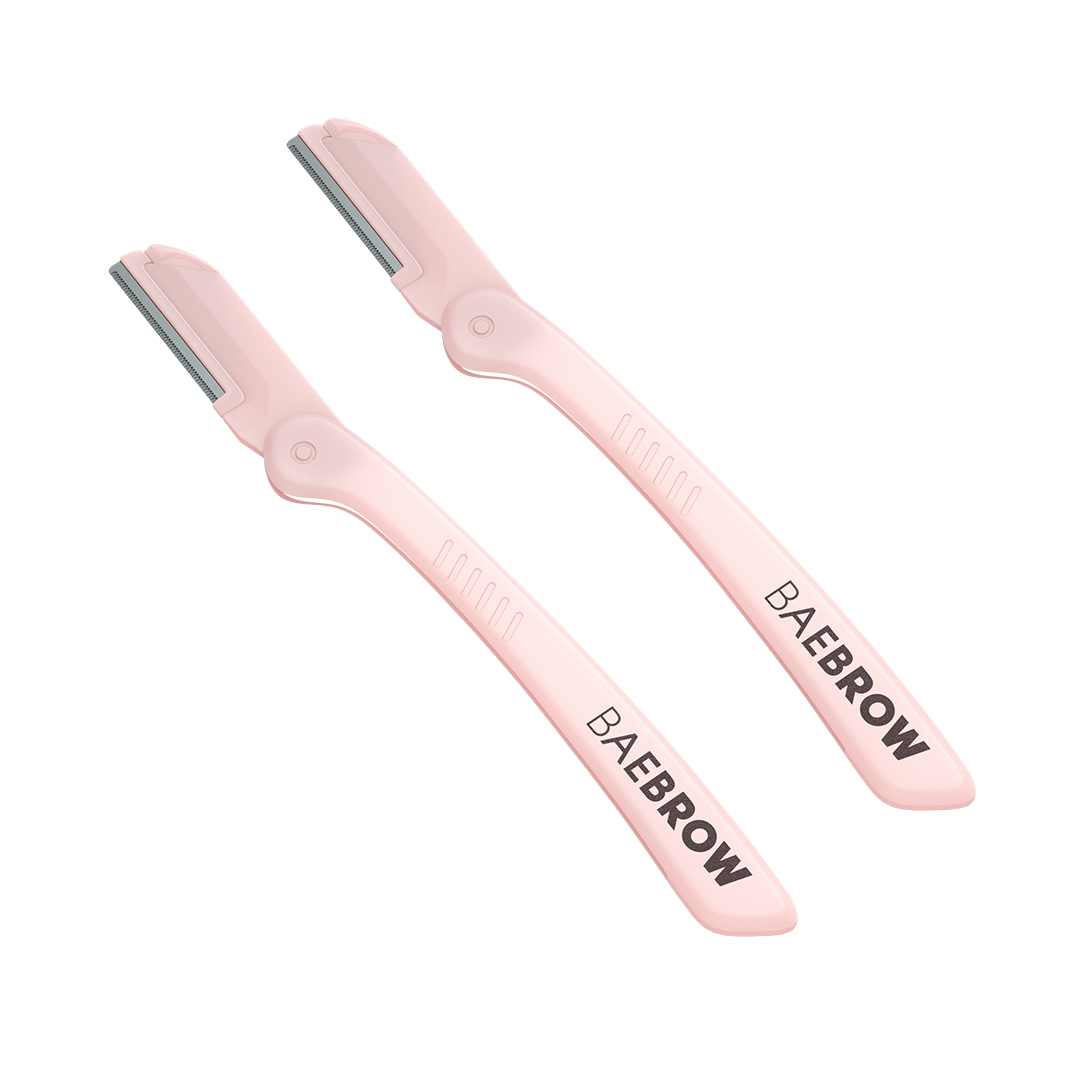 BAEBROW's Eyebrow Razor is a perfect tool for on the go eyebrow shaping and sculpting.