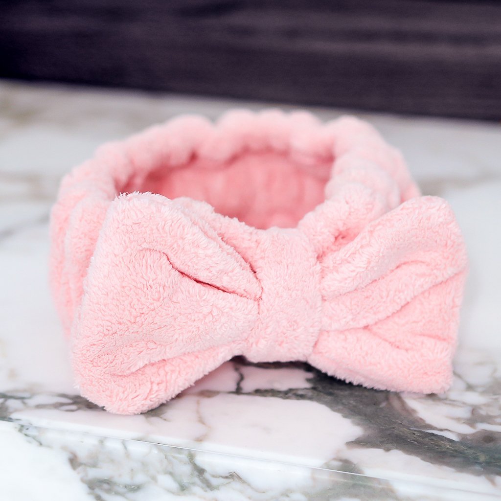 BAEBAND - in Blush color for doing your brows or applying during spa rituals, face cleaning or while doing makeup, super soft and strechy 